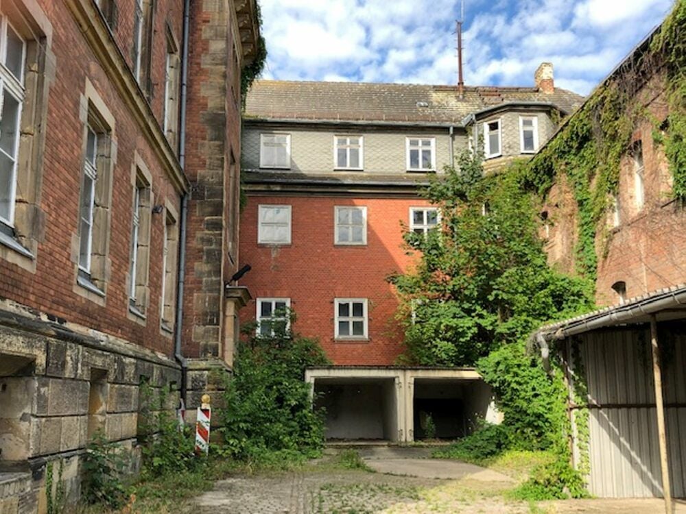 Der Hof des früheren Amtsgerichts - die Gebäude sollen saniert und zu Wohnungen umgebaut werden.