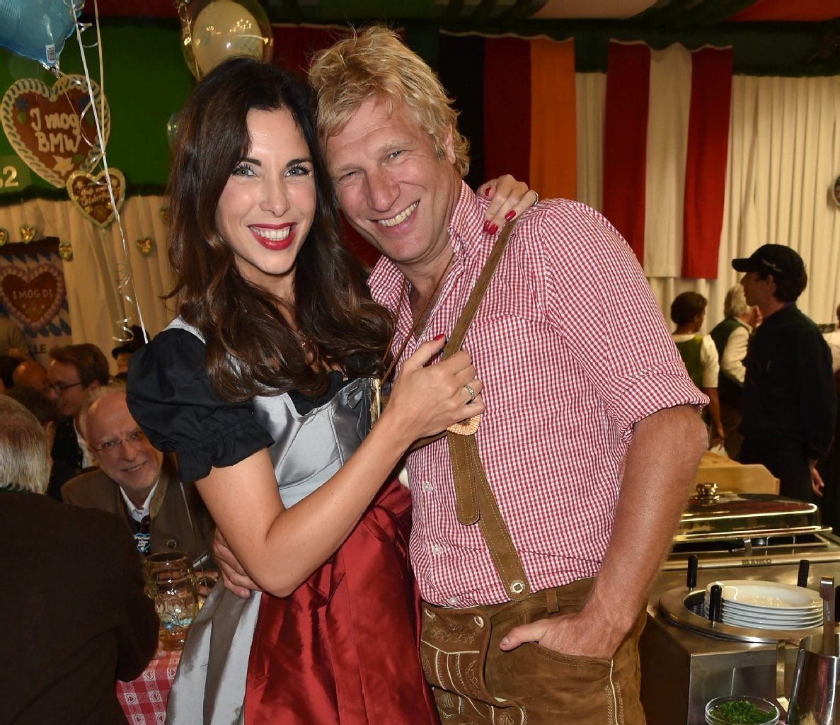 Alexandra Polzin-Leinauer and Gerhard Leinauer (r.)