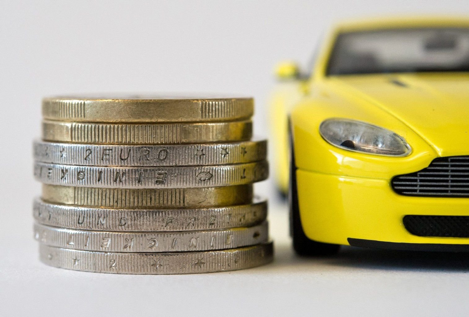 Durch den Wechsel der Kfz-Versicherung sparen Autofahrer bares Geld - Experten raten zum Tarifvergleich.