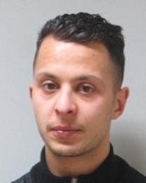 Fahndungsfoto der belgischen Polizei zeigt den Belgier Salah Abdeslam, Bruder eines Selbstmordattentäters von Paris