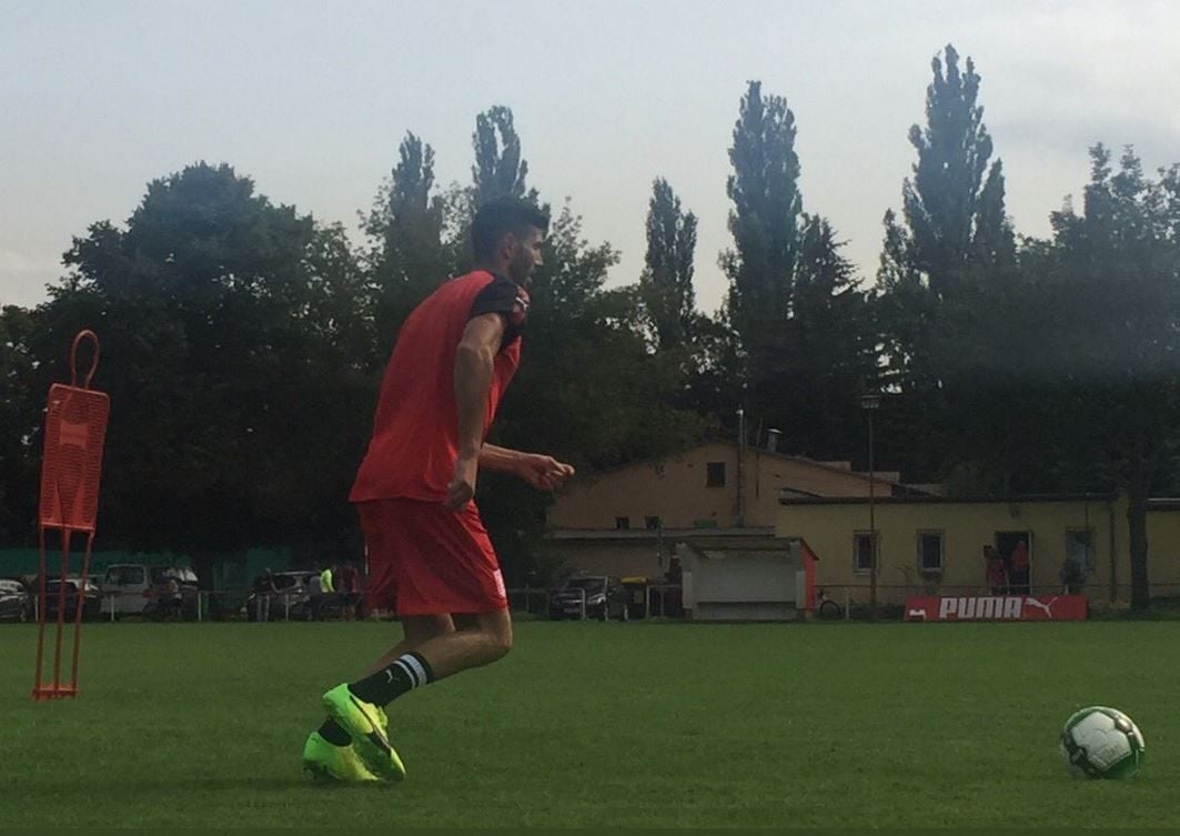 HFC-Kapitän Klaus Gjasula steht wieder auf dem Trainingsplatz.