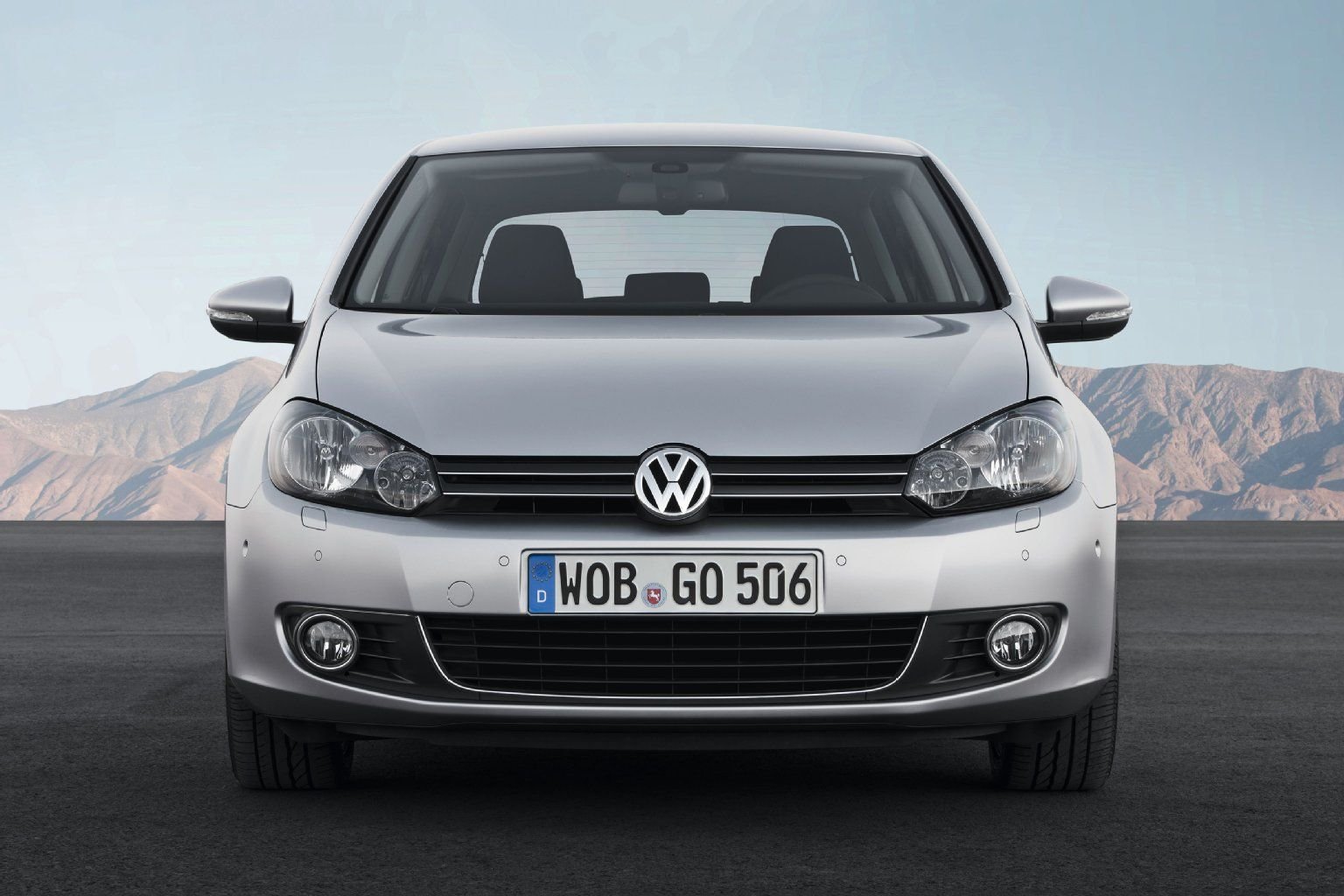 Tiefer, stärker, breiter: Der Golf 6 steht auf deutlich breiteren Gummis als die erste Generation.