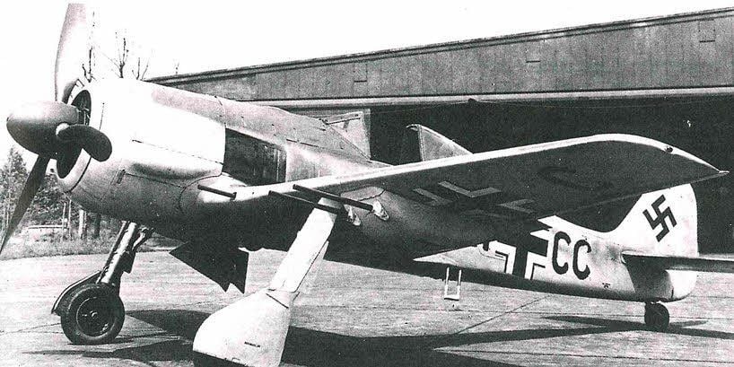 Ein Flugzeug der Marke Focke Wulf 190 A-5.