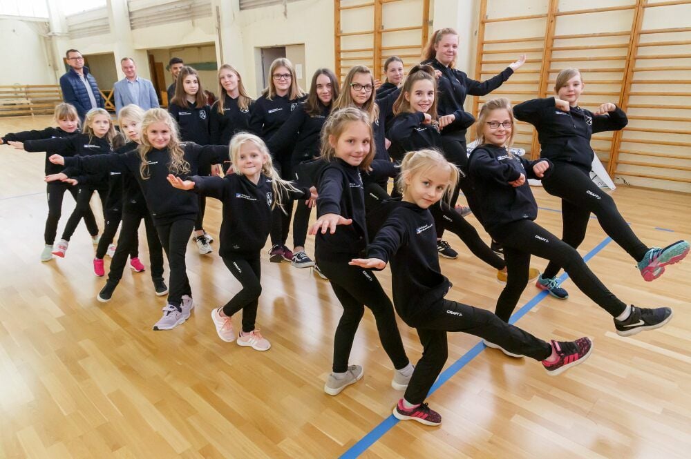 Mit neuen Hoodies haben die „Sweet Angels“ vom VfL Ilberstedt das Training wieder aufgenommen.