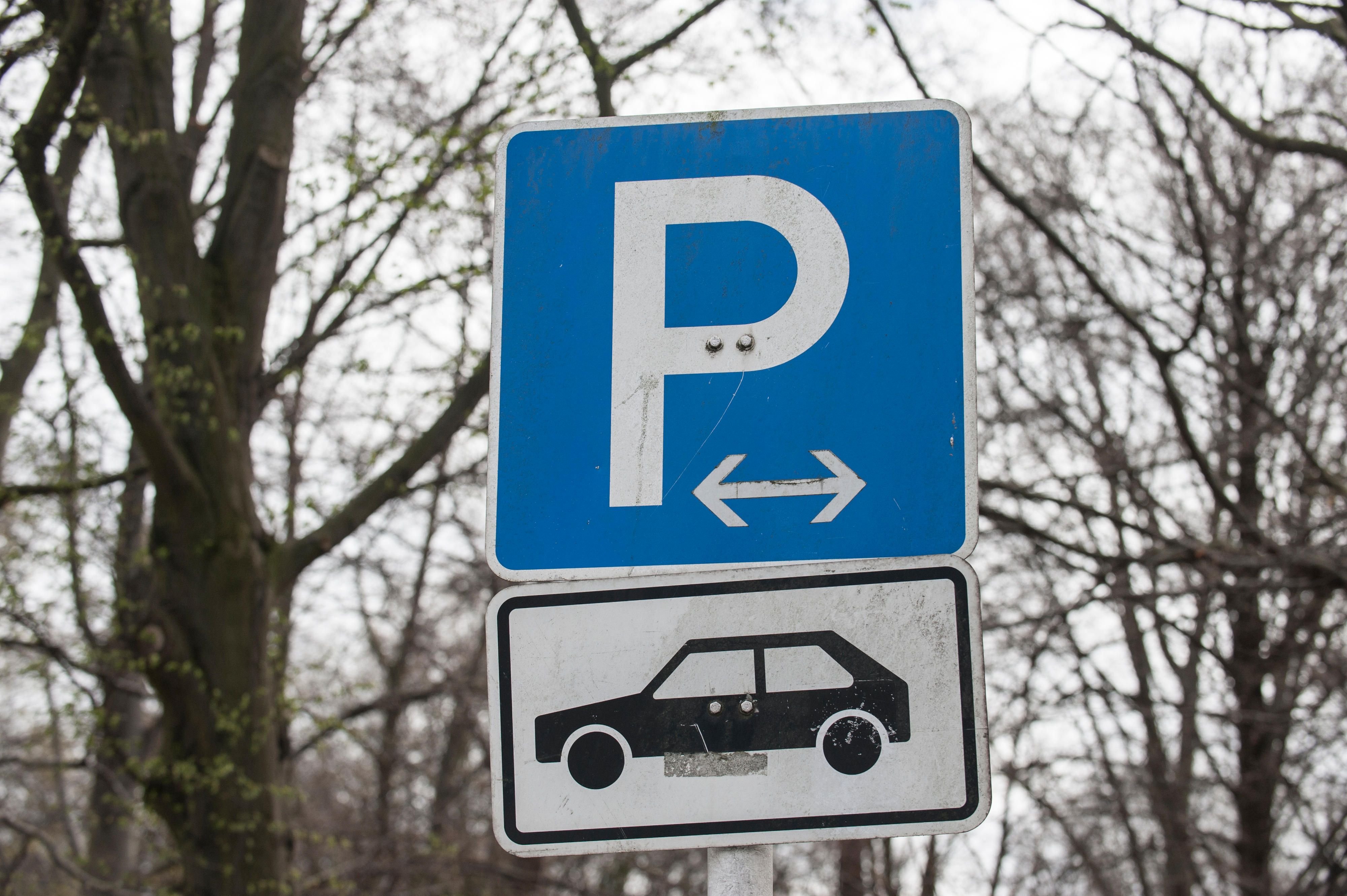 Darf man entgegen der Fahrtrichtung parken?