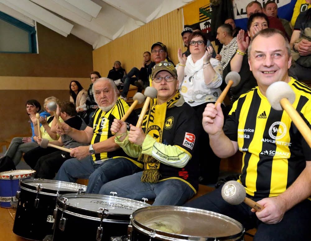 Die Trommler des Handballfördervereins Bärenpower werden auch am Sonnabend für ordentlich Stimmung auf den Rängen der Bernburger Bruno-Hinz-Halle sorgen.