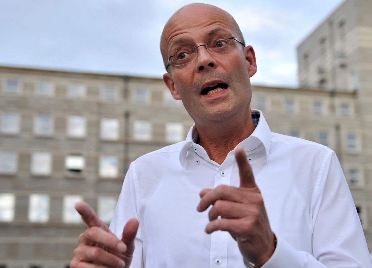 Die Staatsanwaltschaft legt dem Oberbürgermeister von Halle, Bernd Wiegand, schwere Untreue in drei Fällen zur Last.