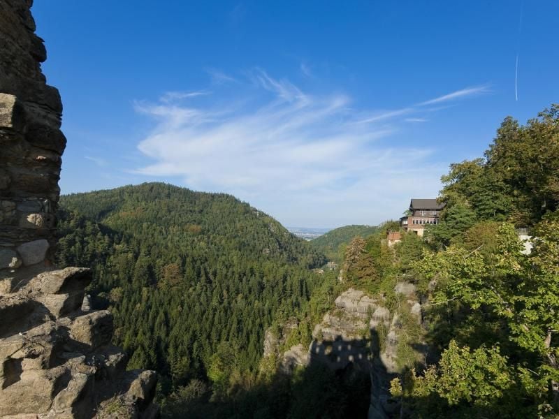 Zittau in der Ferne: der Blick vom Plateau des Oybin im Zittauer Gebirge.