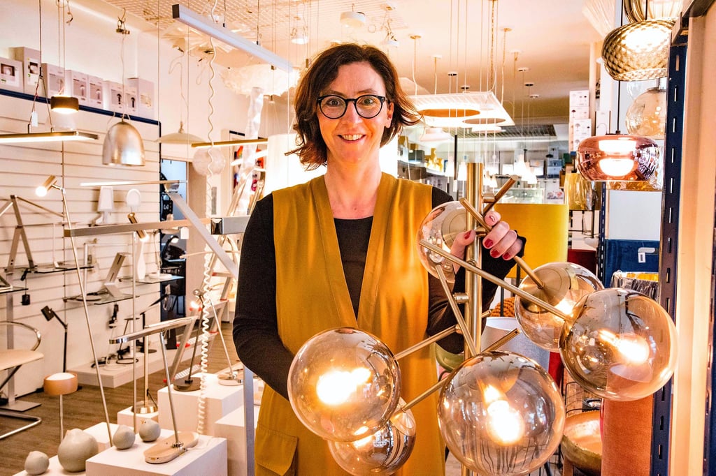 Jaqueline Lange, Inhaberin von Elektro-Peters, kann auf 100 Jahre Firmengeschichte zurückblicken und ist selbst seit 30 Jahren dabei.