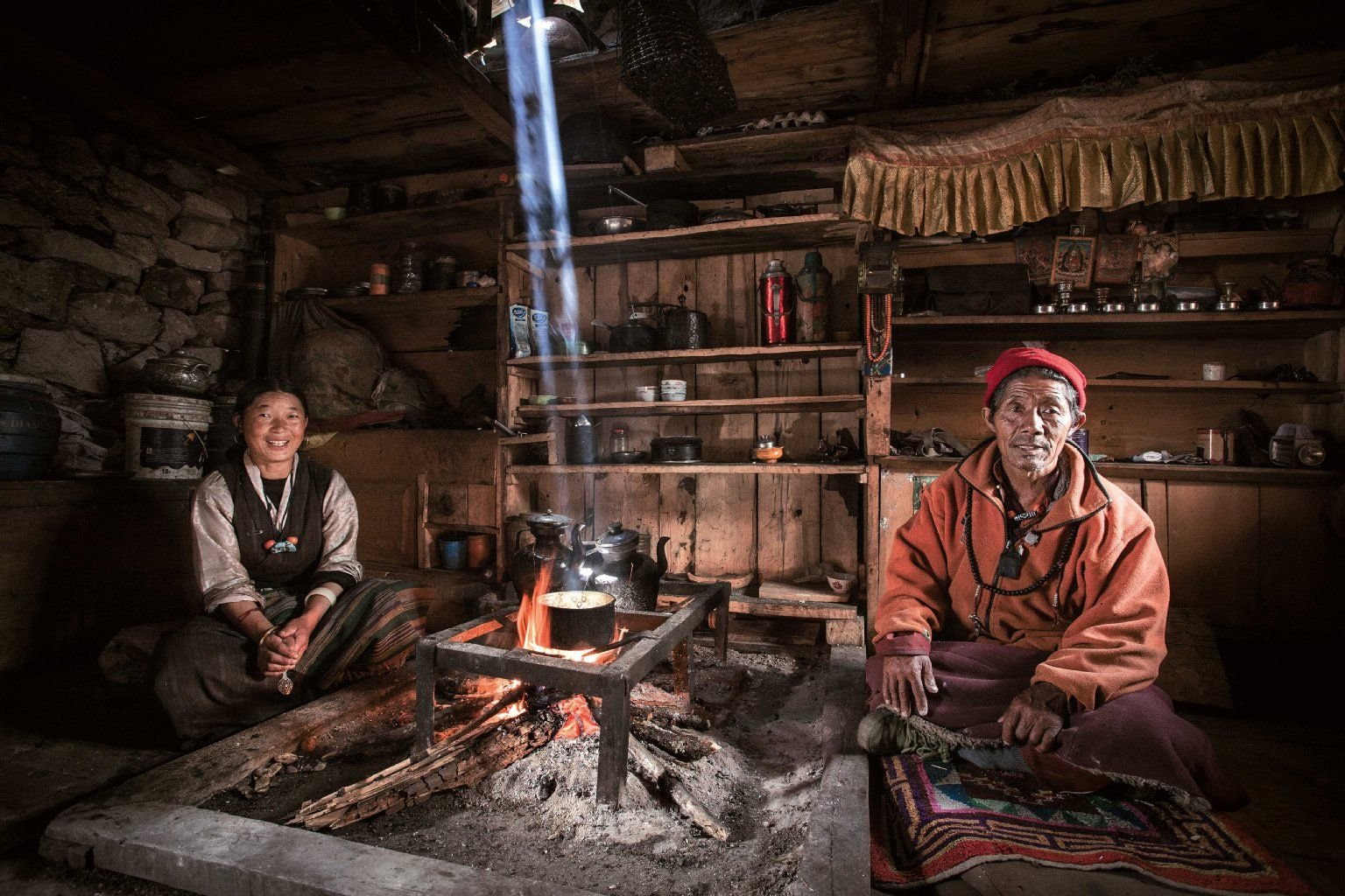 Das Haus von Kesang Lama und seiner Frau Diki Zindum umfasst nur einen Wohnraum.