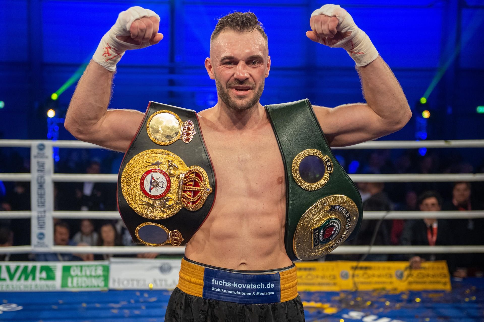 Weltmeister Dominic Bösel gibt Boxtraining, um dem Syntainics MBC in der Corona-Krise finanziell zu helfen.