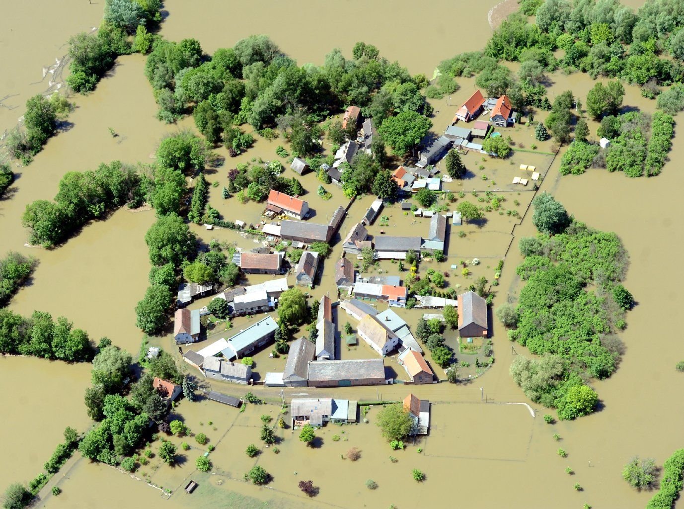 Hochwasser in Sachsen-Anhalt: Die Luftaufnahmen zeigt Planena