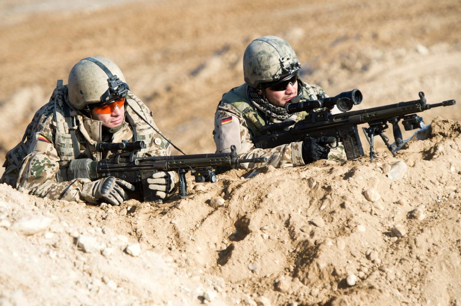 Kampfeinsätze wie hier in Afghanistan sind körperlich und psychisch belastend - dementsprechend fit müssen Soldaten sein. Das Verteidigungsministerium will dennoch die sportlichen Ansprüche an Bewerber zurückschrauben.