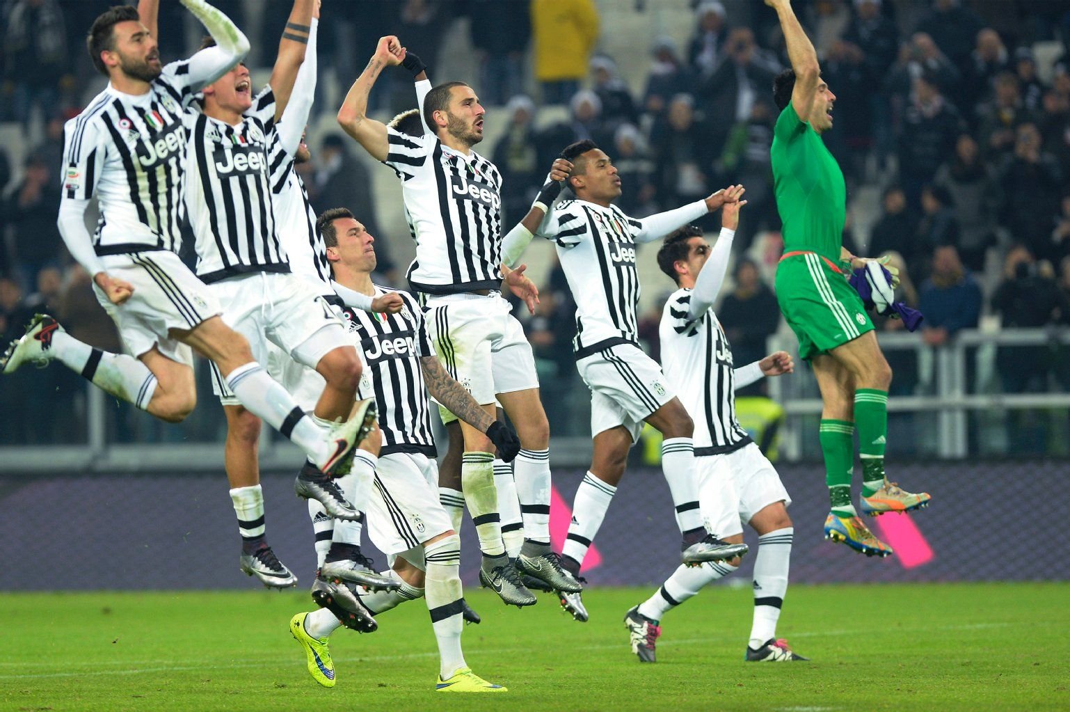 Juventus Turin feiert den 3:1 Erfolg über AC Florenz