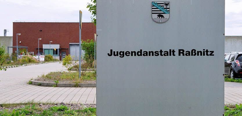 Der geflohene Häftling sitzt wieder im Gefängnis Raßnitz ein.