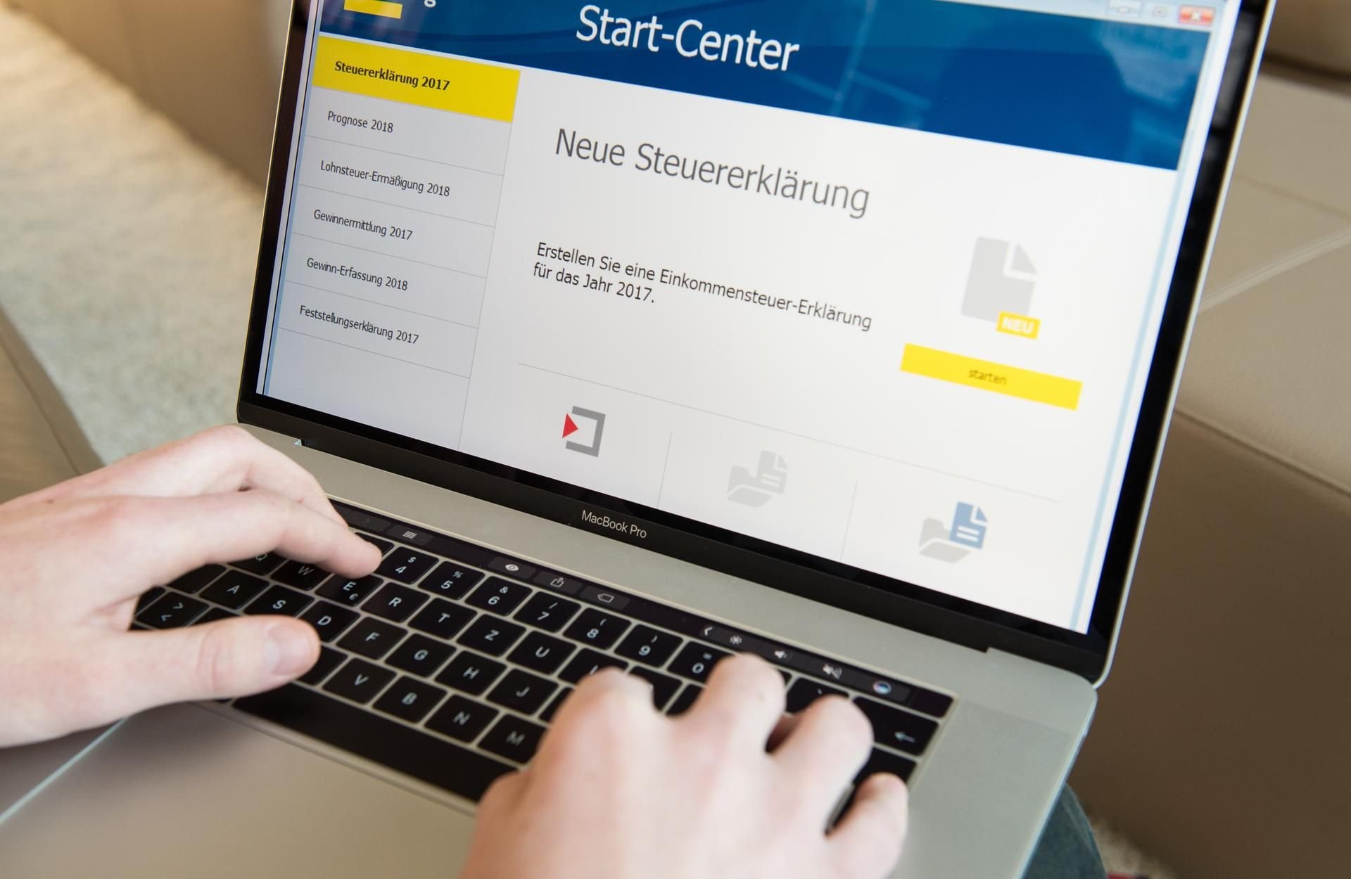 Steuerprogramme führen Schritt für Schritt durch die Steuererklärung – einige geben sogar Tipps, was man absetzen kann.