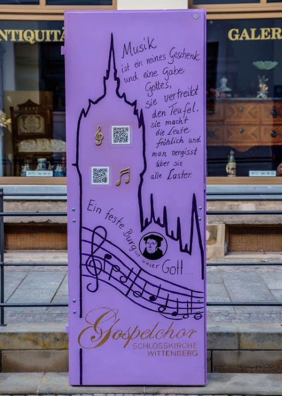 Das Publikum hat gesprochen: Platz eins bei der Abstimmung über die schönste Thesentür geht an den Gospelchor.