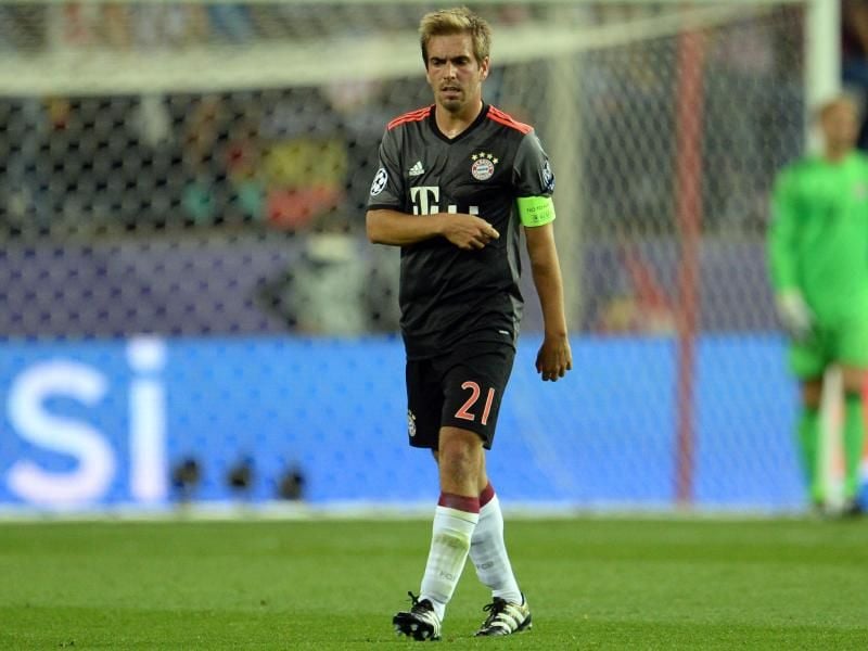 Auch die Niederlage des FC Bayern mit Philipp Lahm sorgt für die magere Zwischenbilanz. Foto: Andreas Gebert