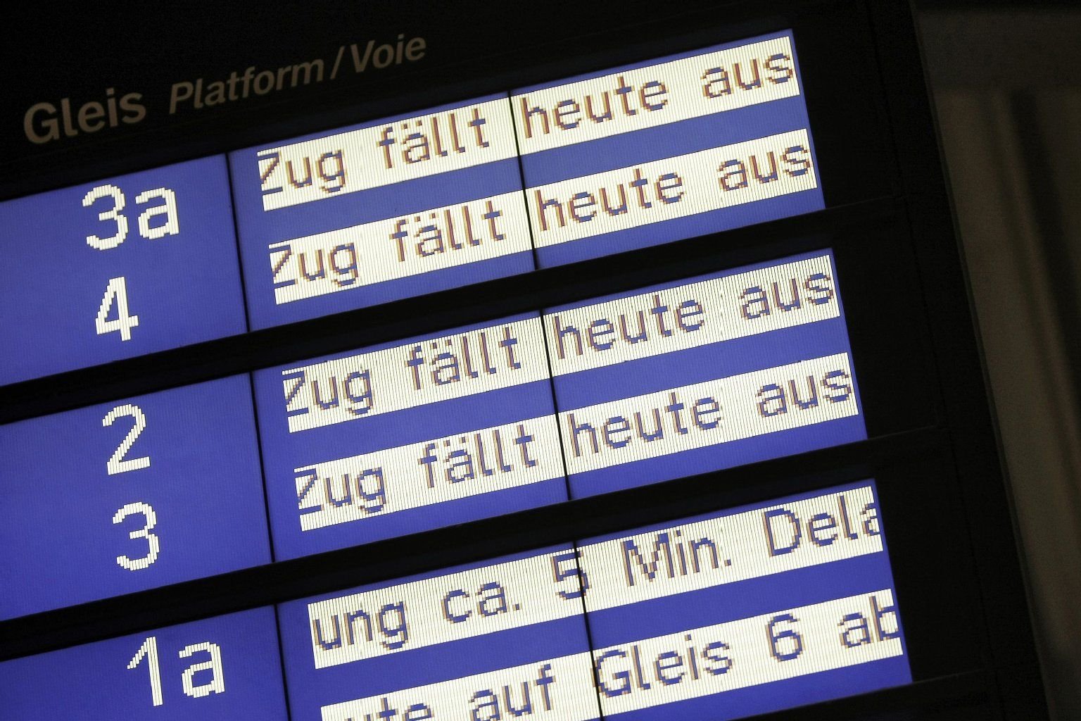 Zugausfälle in Mainz: Mehrfach sollen Urlaube abgesagt worden sein, um den Verkehr nicht zum Erliegen zu bringen.