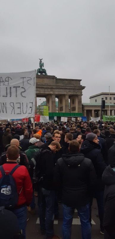 Die Kundgebung am Brandenburger Tor
