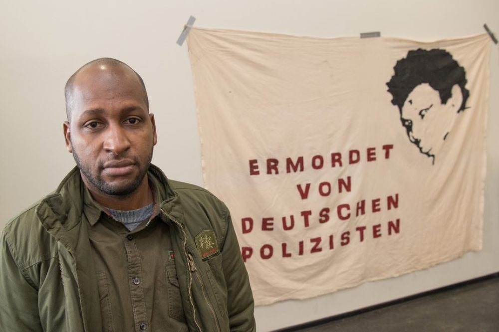 Oury Jallohs Bruder Saliou Diallo war Ende Oktober in Berlin zu Gast auf einer Pressekonferenz der „Initiative in Gedenken an Jalloh“. Willi Retzlaff spendete 2500 Euro für ihn.