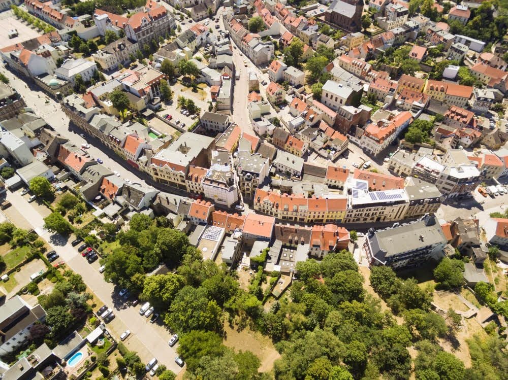 Die Wilhelmstraße in Bernburg von oben: Sie soll künftig mehr belebt werden.