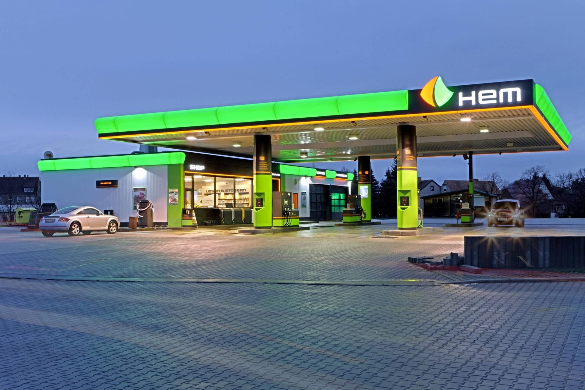 Durch die Havarie in der Raffinerie bei Total in Leuna melden Pächter der Kette HEM beispielsweise in Leipzig, Bitterfeld-Wolfen und Torgau Engpässe.
