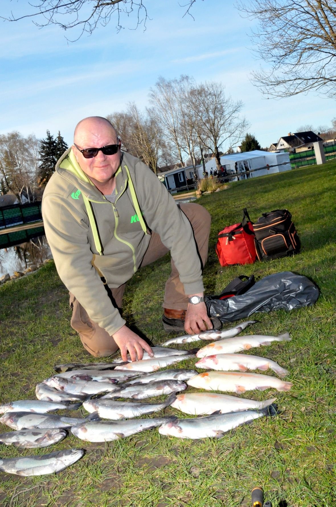 Der Bernburger Silvio Koch ist ein leidenschaftlicher Angler. Ins Crücherner Forellenparadies fährt er fast jeden Sonnabend, in der Regel mit großem Erfolg.