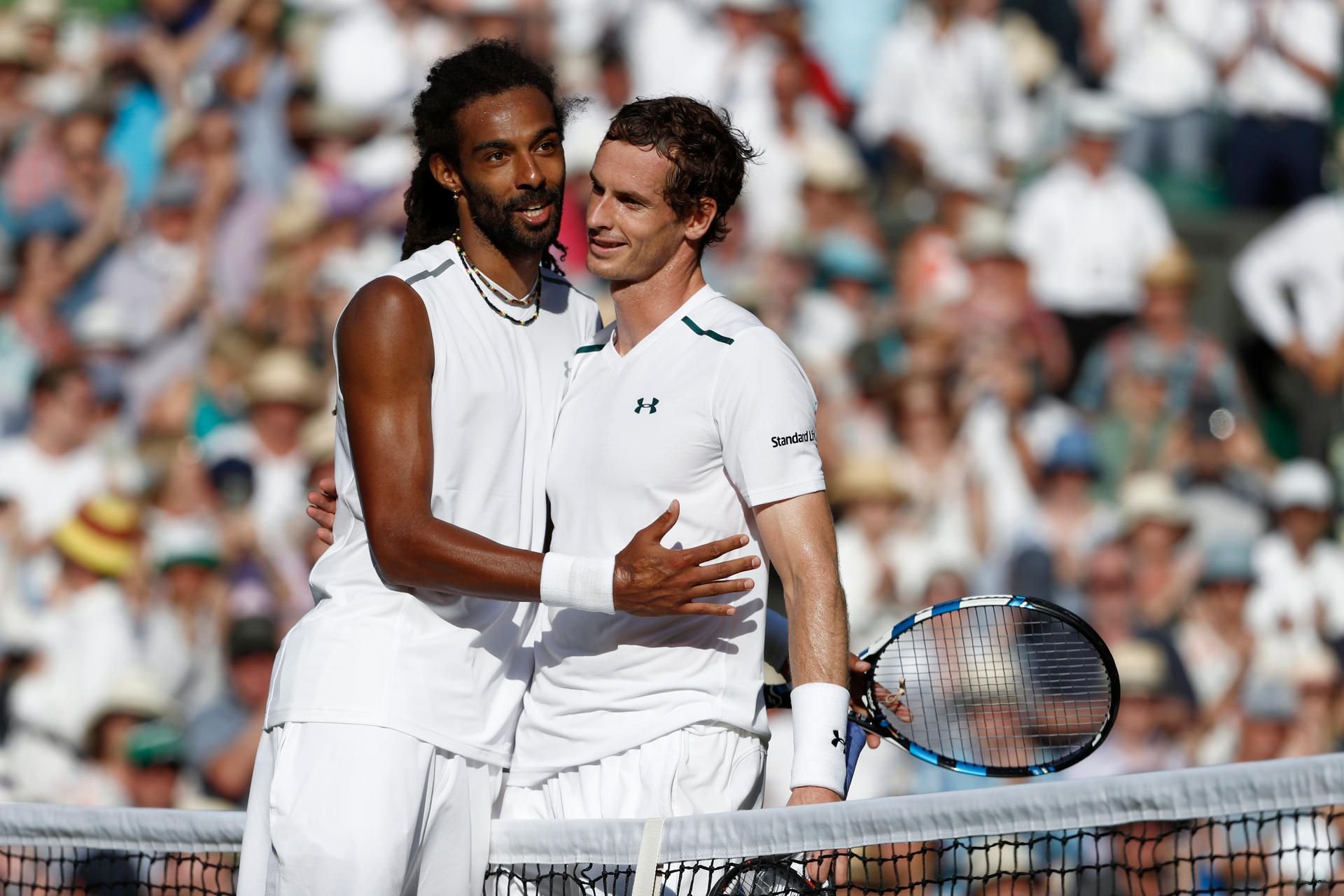 Der deutsche Tennisprofi Dustin Brown (l.) war gegen den Schotten Andy Murray chancenlos.