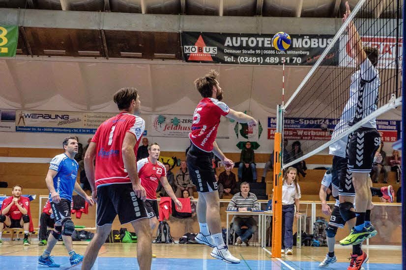 Die Regionalliga-Volleyballer des MTV Wittenberg (im Angriff) erwarten am Sonnabend in der Stadthalle Schlusslicht Vorwärts Berlin II.