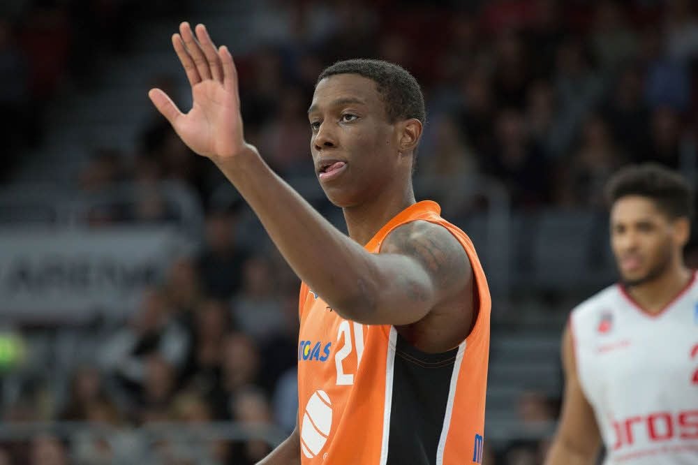 Beim MBC war Jordan Sibert zwar beliebt, konnte im Wölfe-Trikot jedoch nicht vollends überzeugen. Er wurde durch Andrew Warren ersetzt.