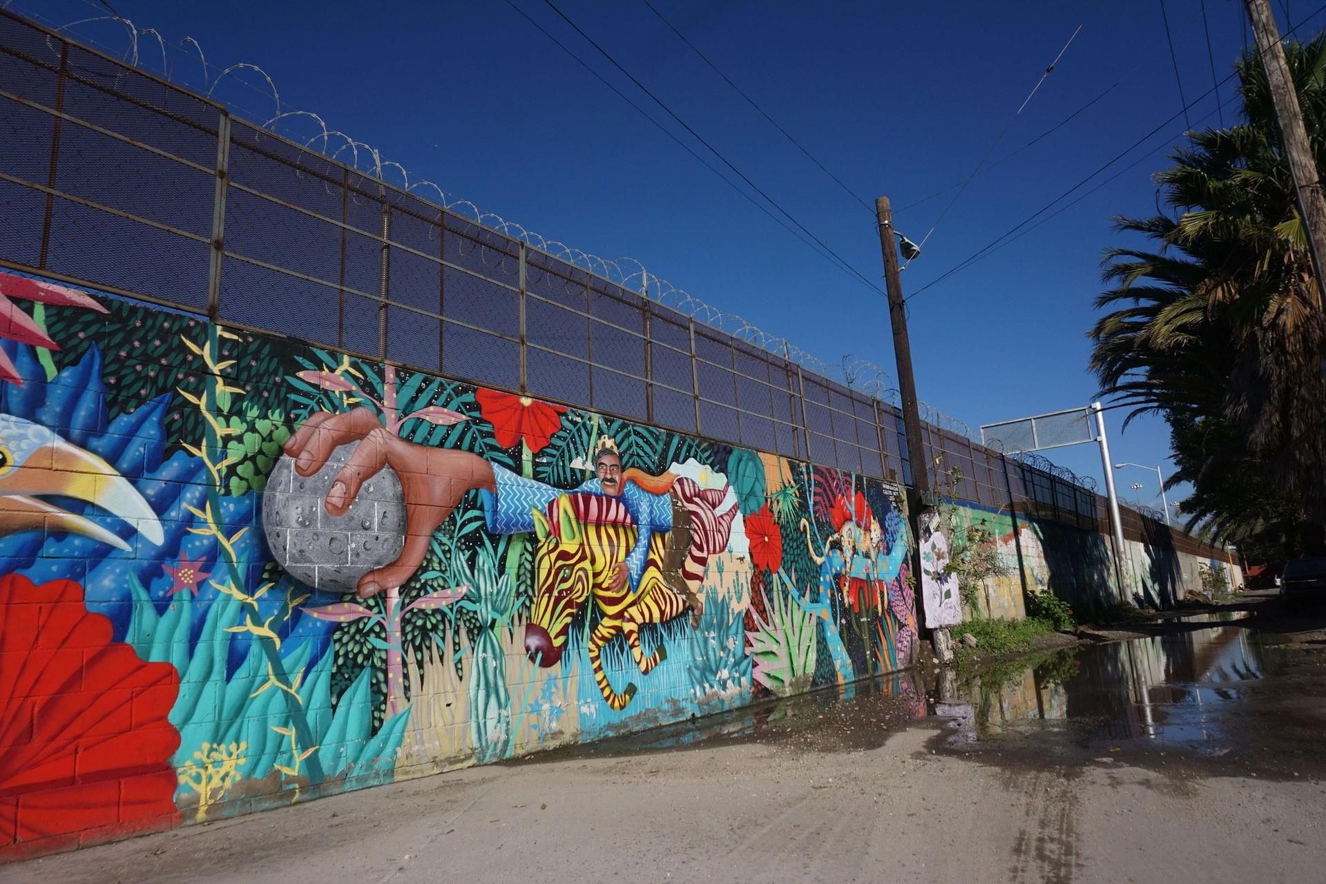 Die Grenzmauer zwischen den USA und Mexiko in Tijuana