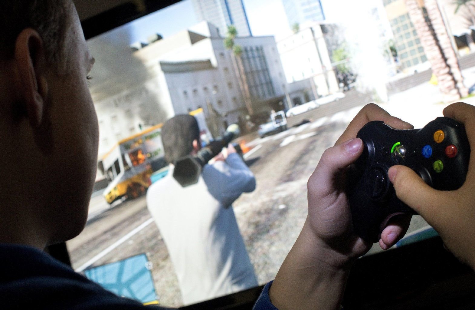 Millionen Deutsche spielen Computerspiele, etwa ein Prozent der Erwachsenen entwickelt eine Sucht, bei Jugendlichen sind es vier Prozent.