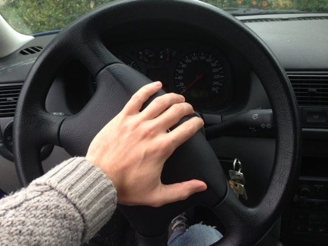 Die StVO schreibt vor, wann Autofahrer die Hupe nutzen dürfen.