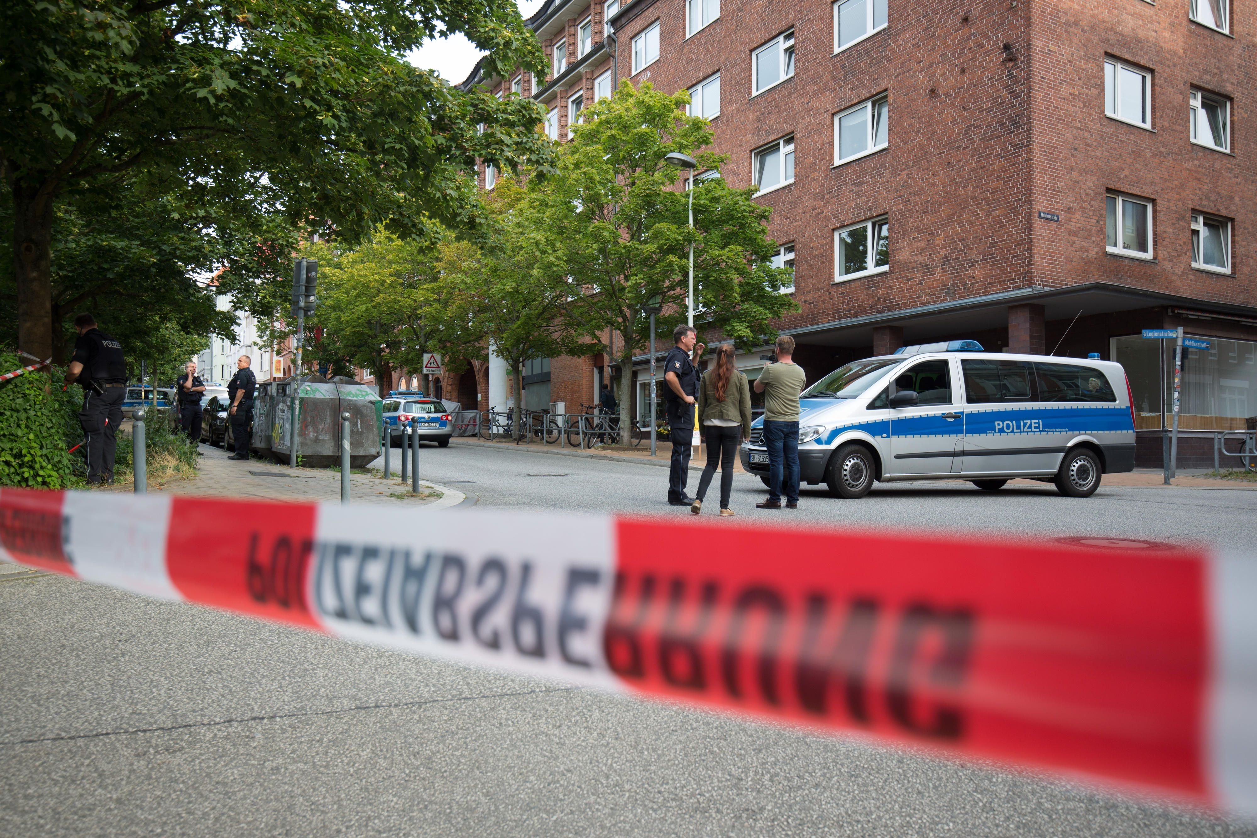 Vor der Grundschule Muhliusschule in Kiel sind vergiftete Marzipanherzen ausgelegt worden. Die Polizei hat den mutmaßlichen Täter am Montagmorgen gefasst.