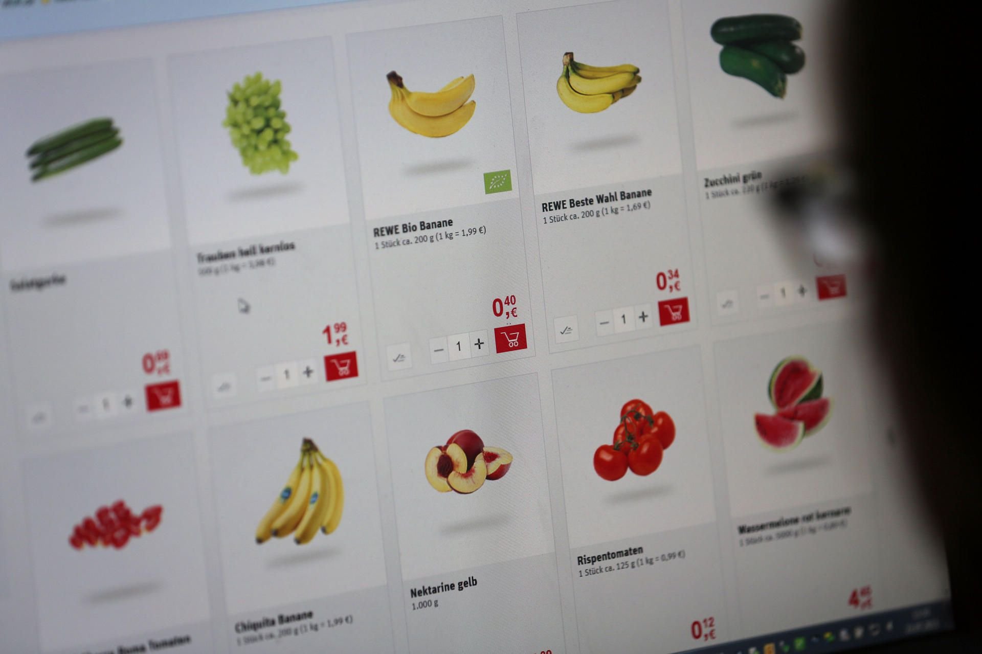 Lebensmittel im Internet kaufen erfreut sich immer größerer Beliebtheit.