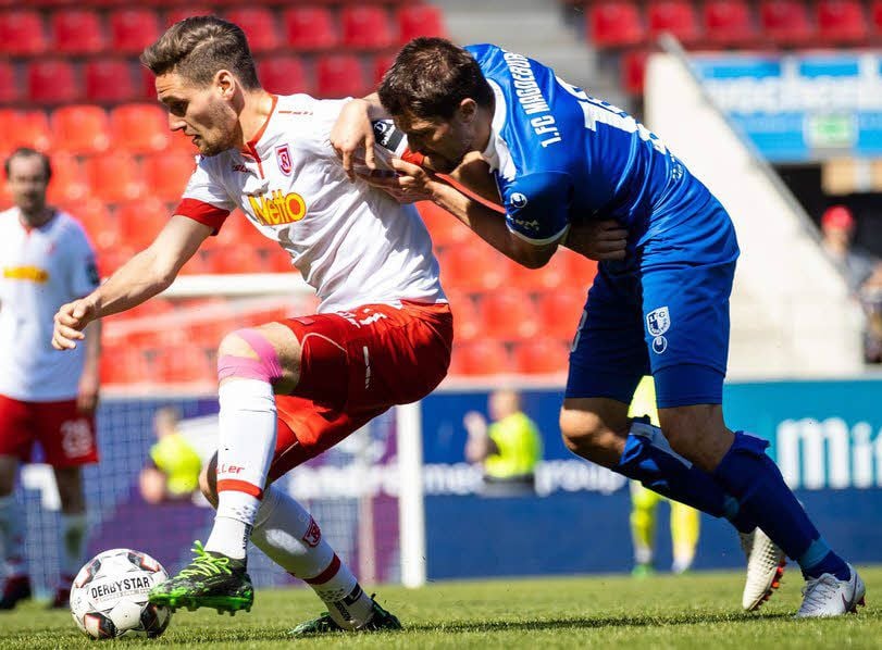 Jonas Nietfeld (l.) hatte in dieser Saison 17 Kurzzeit-Einsätze.