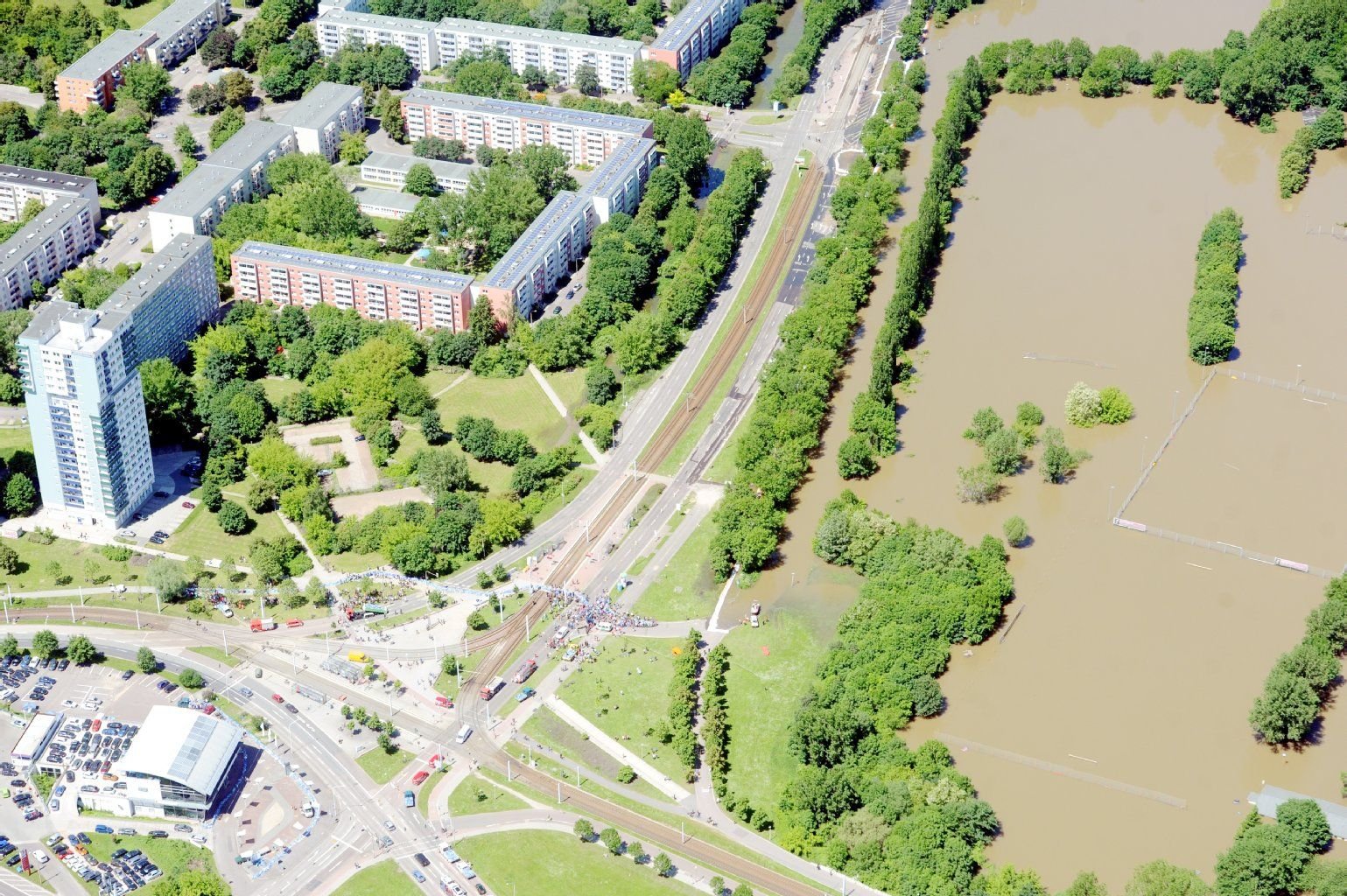 Hochwasser Luftaufnahmen: Gimritzer Damm