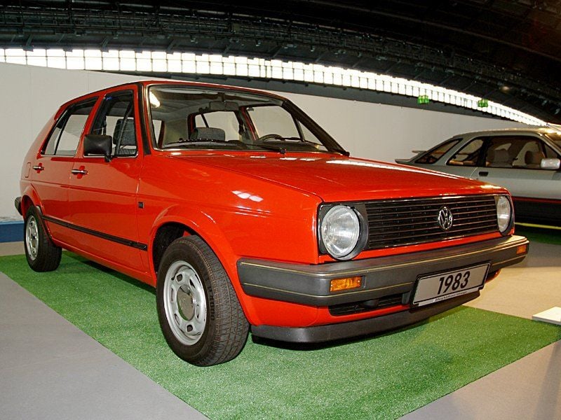 Dieser Golf II, der bei der IAA 2013 zu sehen war, ist das erste Fahrzeug seiner Baureihe, das in Wolfsburg vom Band gelaufen ist.