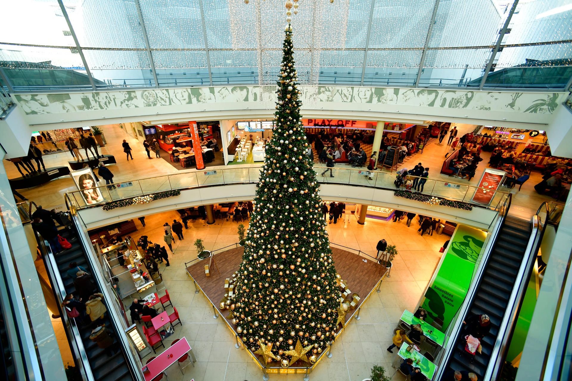 Die Ernst-August-Galerie in Hannover während der Weihnachtszeit.