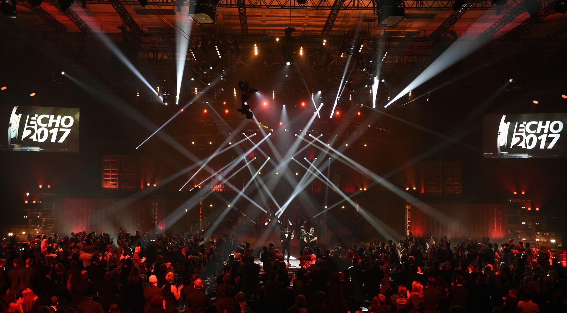 Am Donnerstag fand die 26. Verleihung des Deutschen Musikpreis Echo in Berlin statt.