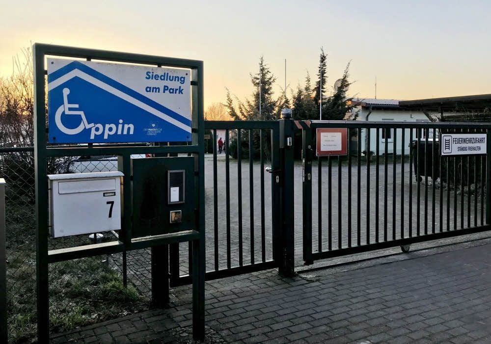 Im Wohnheim „Siedlung am Park“ in Oppin leben 40 behinderte Menschen, die einer aufwendigen Betreuung bedürfen.