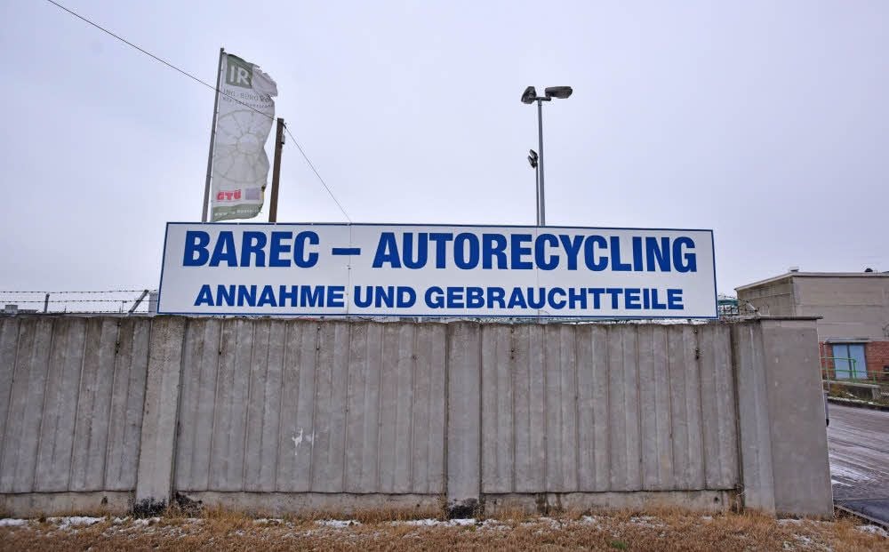 Die Autoverwertung Barec in Bitterfeld: Hier hat es erneut gebrannt.