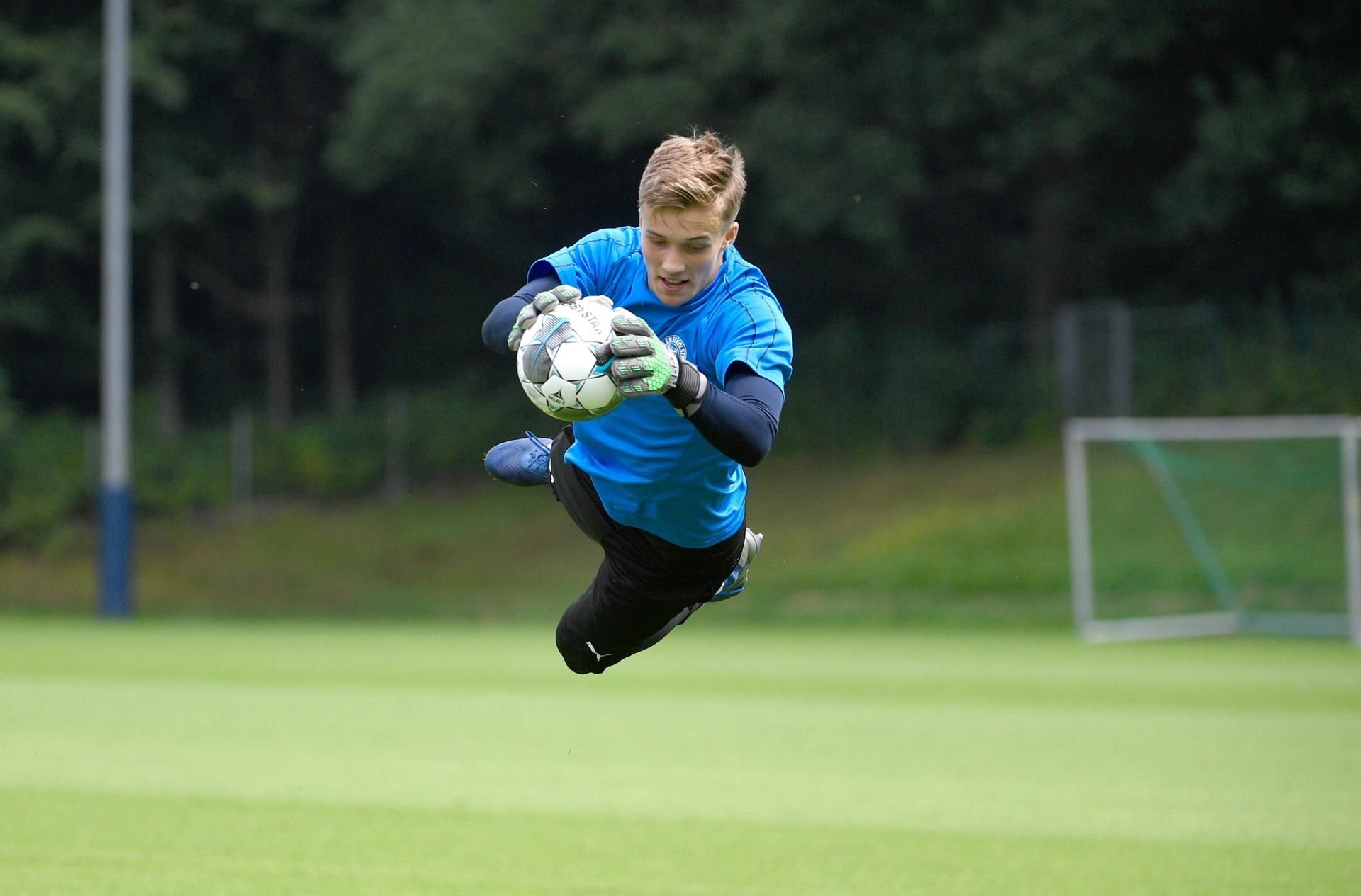 Keeper Timon Weiner spielt zwei Jahre lang für den 1. FC Magdeburg.
