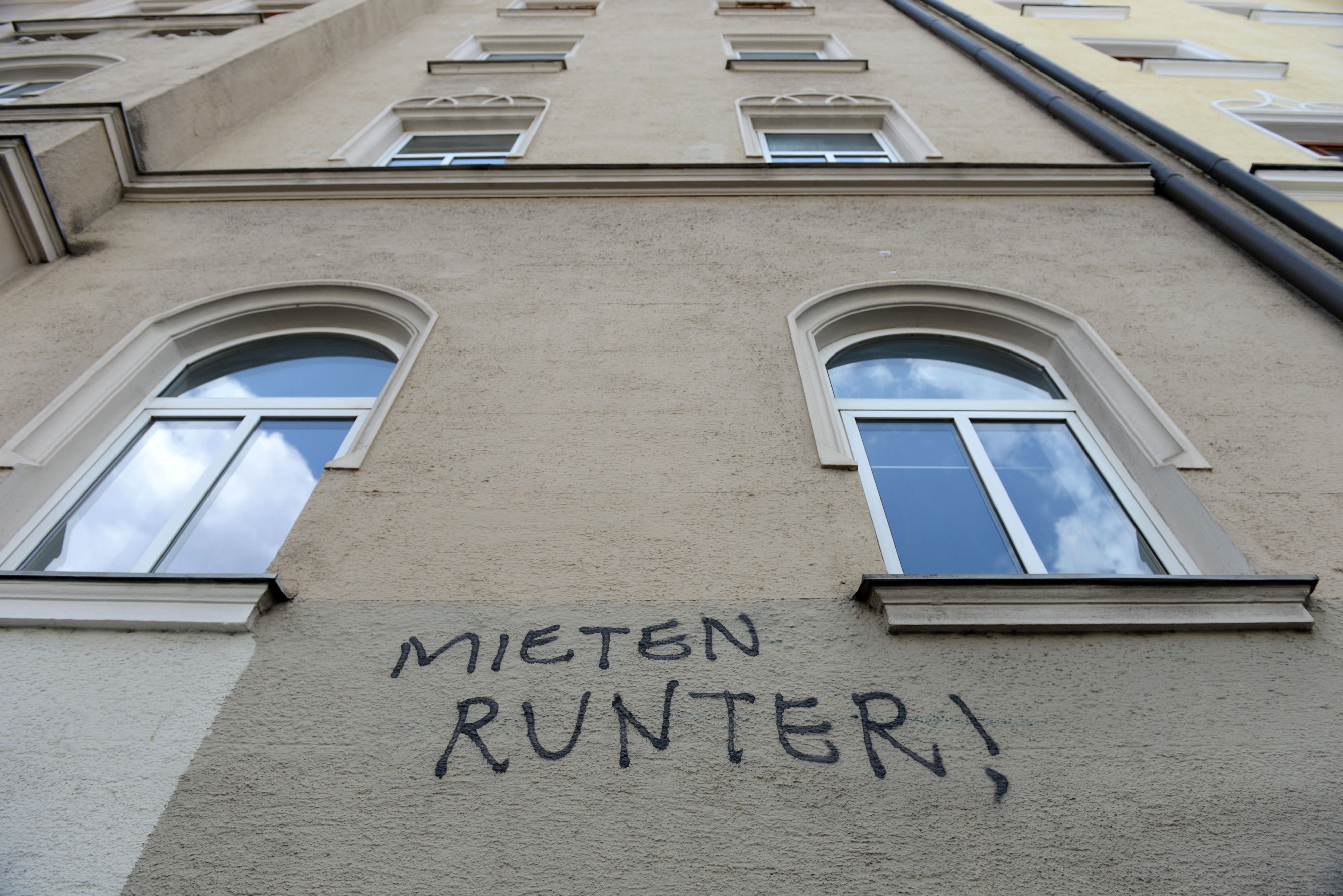 Eigentlich sollte die Mietpreisbremse den rasanten Anstieg der Mieten stoppen.