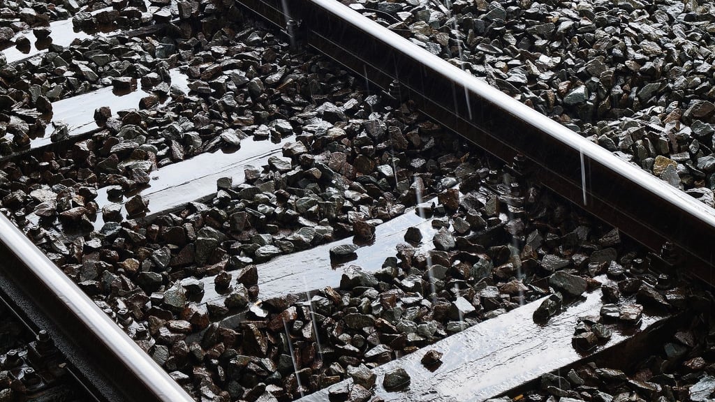 Die 14:36 Uhr durch die Notfallleitstelle der Bahn erfolgte Gleissperrung konnte somit bereits um 14:45 Uhr wieder aufgehoben werden.