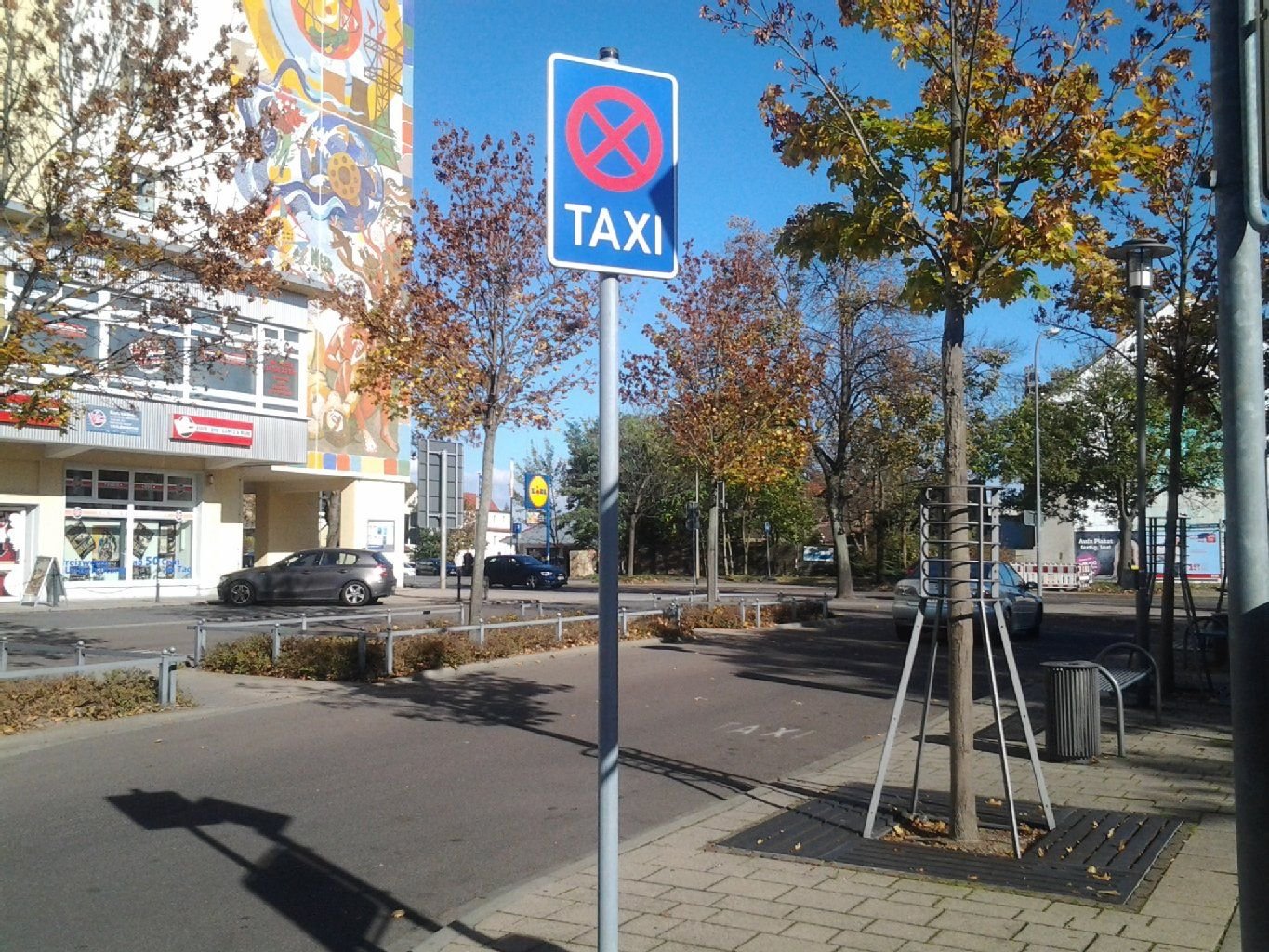 Leere Taxistände gab es am Nachmittag in Merseburg am Bahnhof immer wieder. Beim Taxiunternehmen Ulrich bestätigte man bereits am Mittwochmorgen, dass es vom Bahnhof ein paar mehr Fahrten als sonst gab.