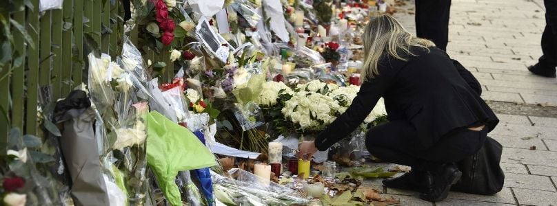 Die Gedenkstelle für die Opfer des Attentats in der Nähe des Bataclans.