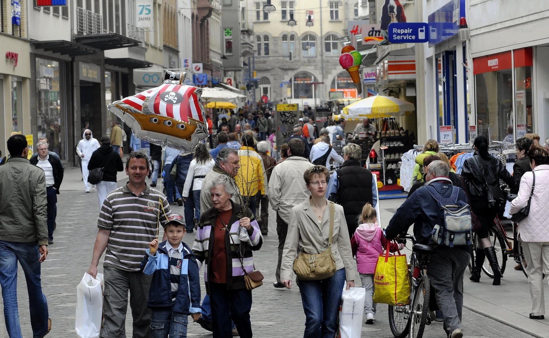 Ein voller Boulevard in Halle