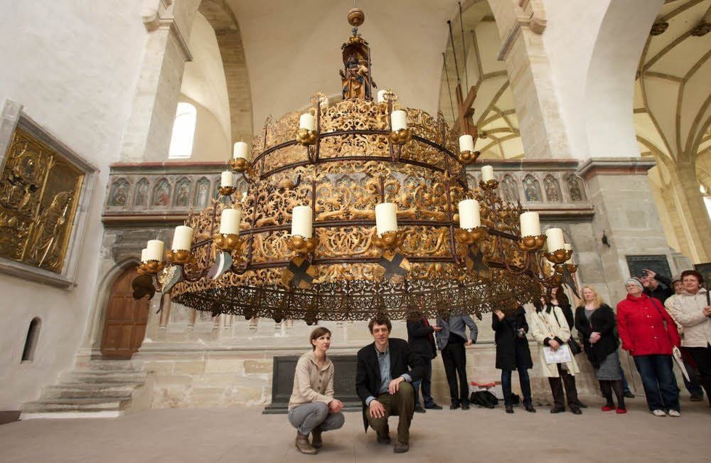 Ein echter Hingucker im Merseburger Dom ist der bedeutende spätgotische Radleuchter in der Bischofskapelle.